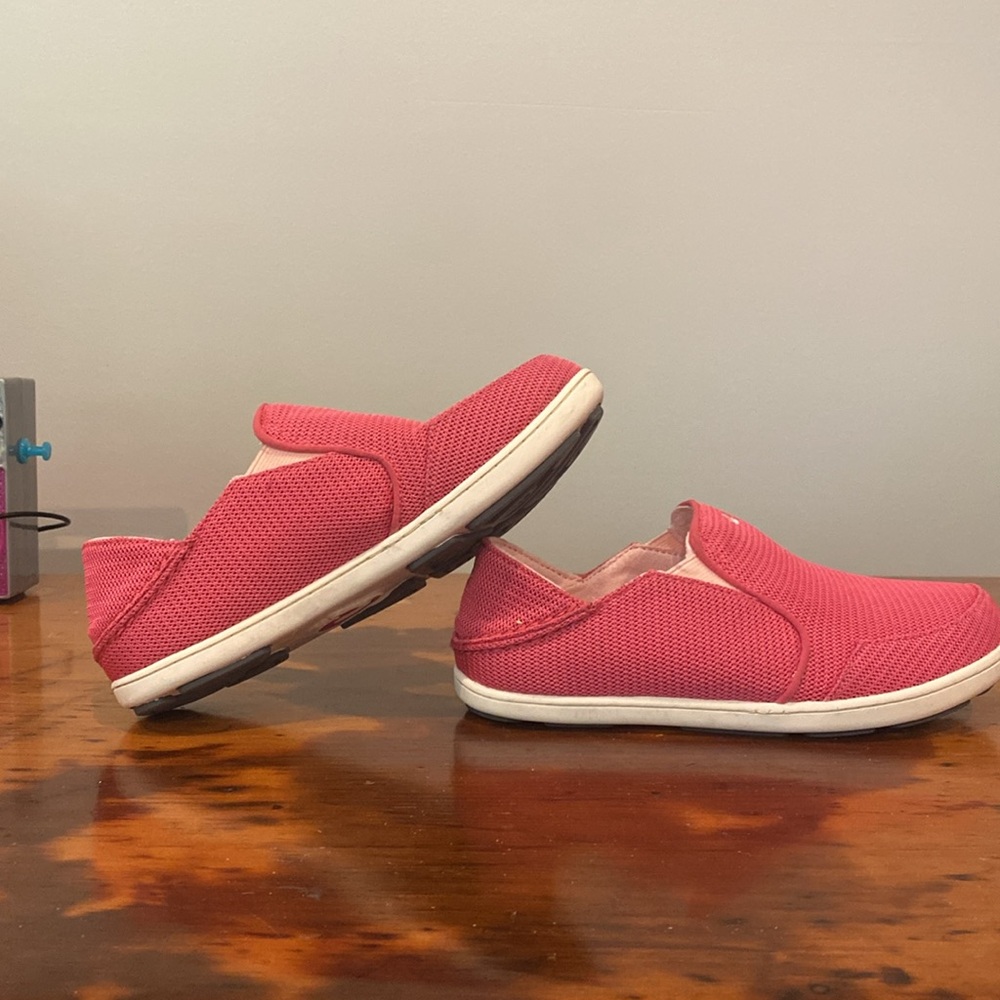 Olukai Nohea pink mesh slip on shoe size 4 mesh textile washable comfort